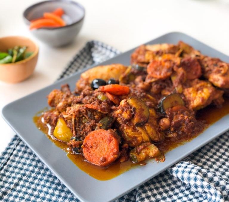 Jedem doma: curry kelj ili marokanska piletina?